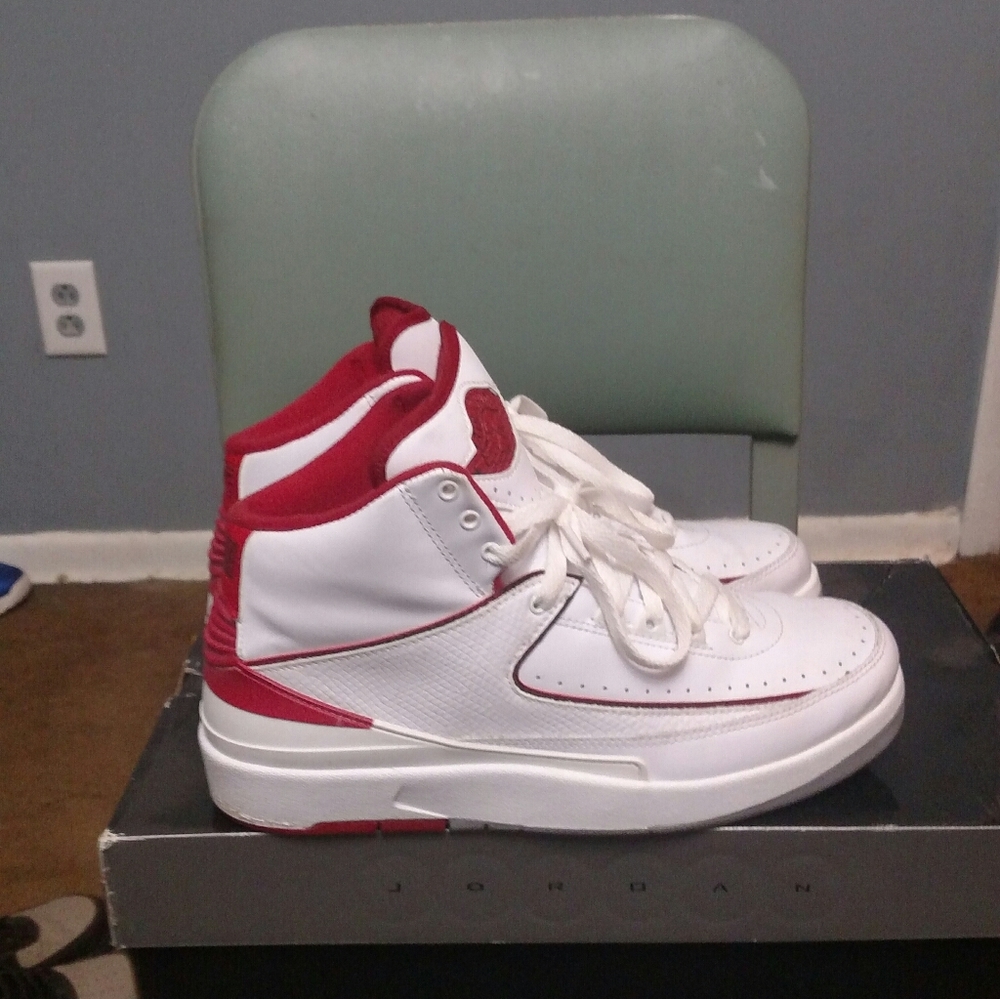 Air Jordan 2